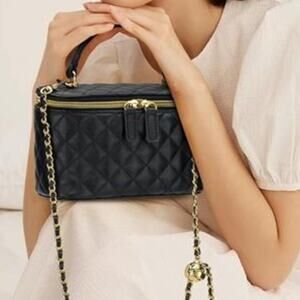 Mini Quilted Box Crossbody Bags for Women, Small Square Designer Clutch Purses
